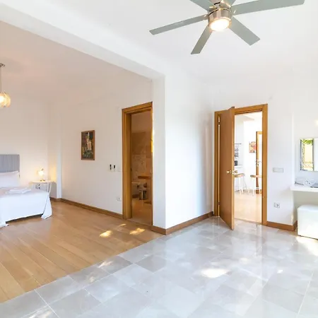 Dolunay Islamlar (Mediterranean)