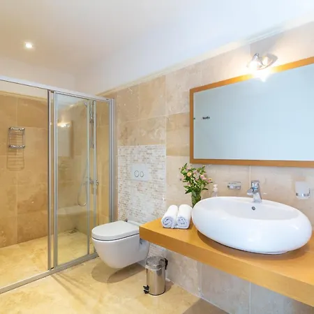 Dolunay Case de vacanță